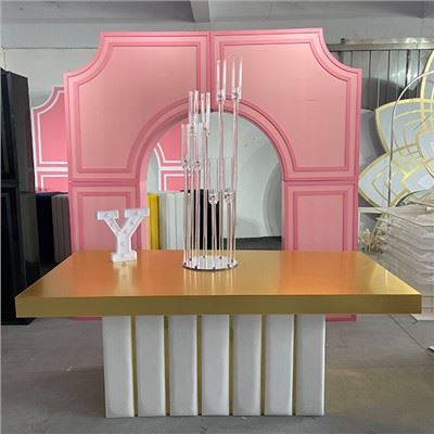 Pravokutni stol za vjenčanje