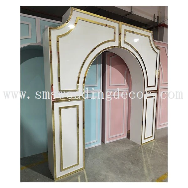 arch backdrop for wedding